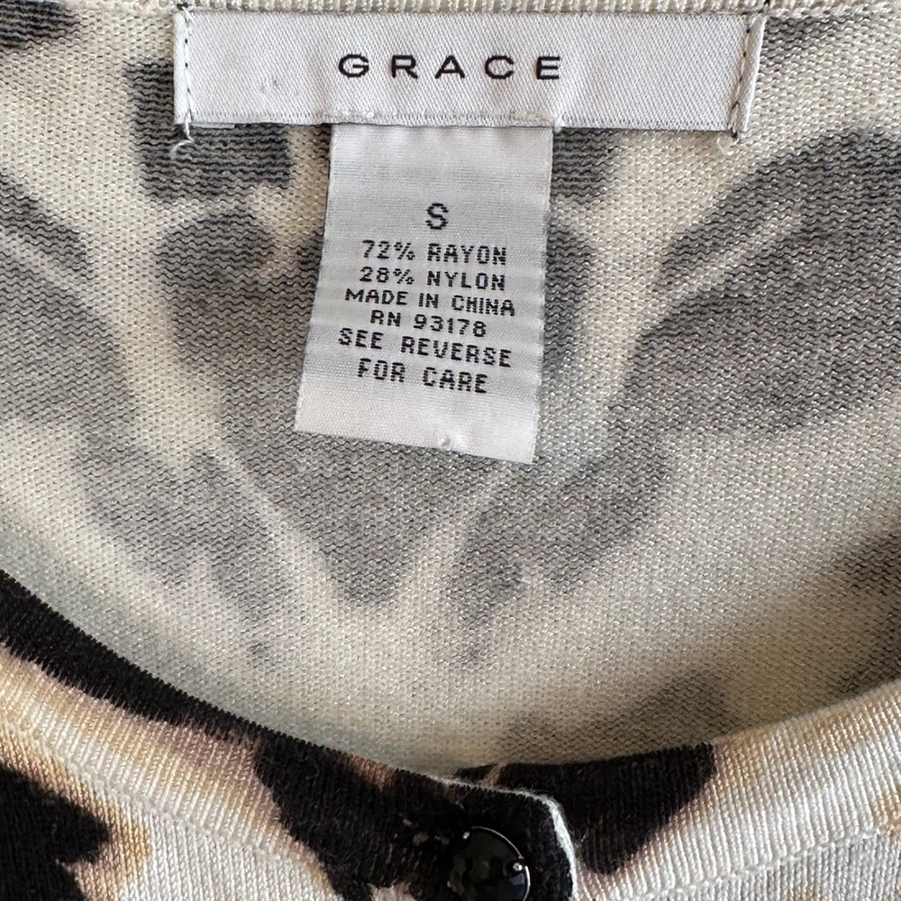 Grace Animal Print Cardigan with Black Jewel Buttons & 3/4 Length Sleeves Sz S - Picture 3 of 8